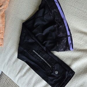 Vintage Lululemon Black Capri Pant Yoga Run Outdoors Gorpcore 4 Ruffles dainty